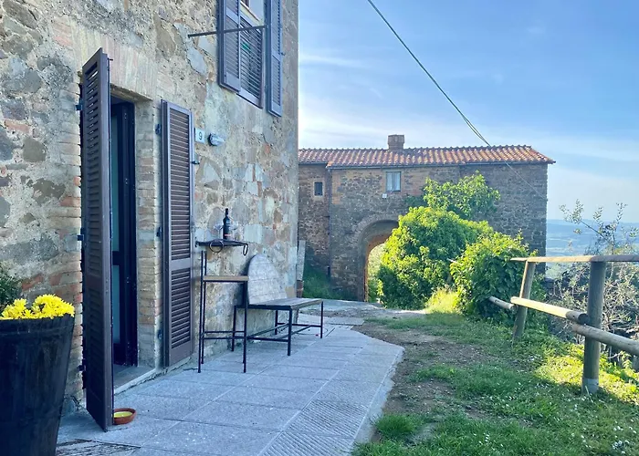 Corner Nest In Montalcino